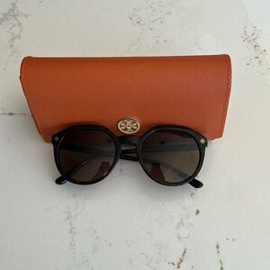 Tori Burch Polarized Tortoise Shell Sunglasses With Case